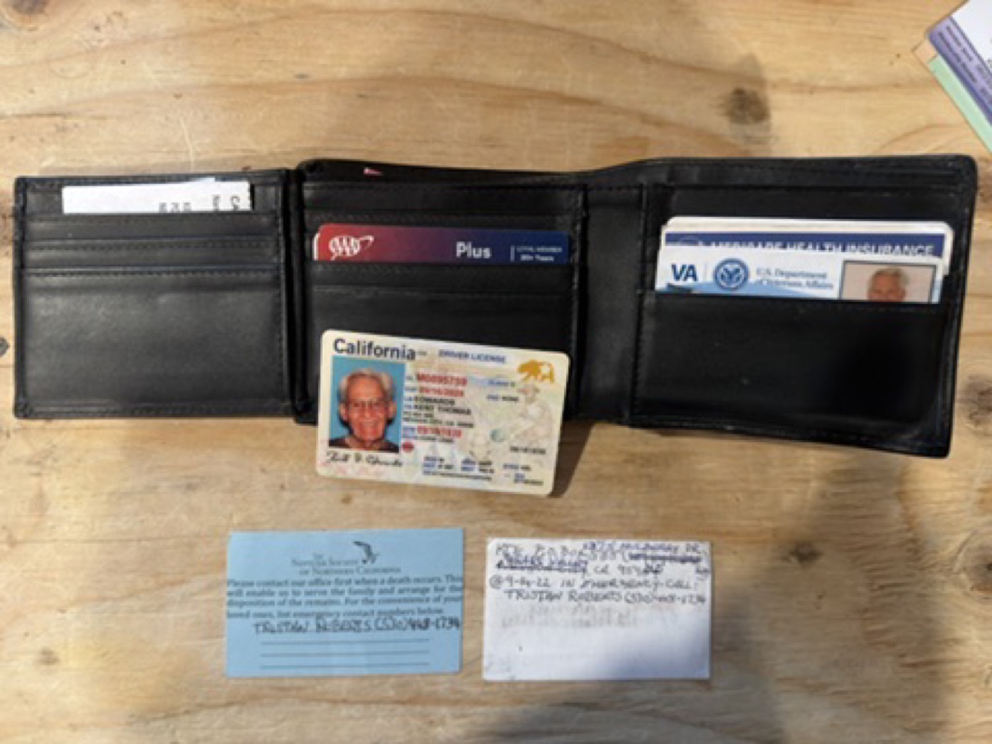 Kent's wallet contents